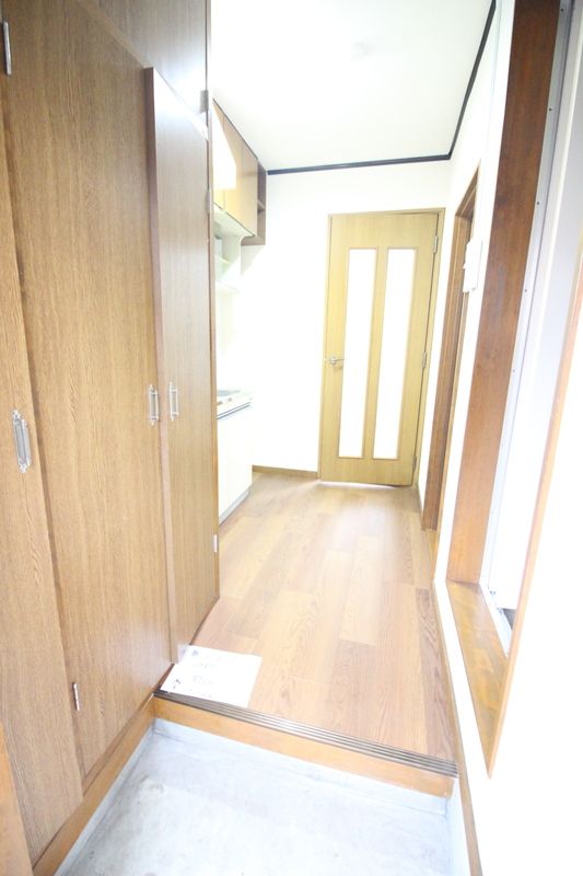 グリーンハウス弥栄 玄関