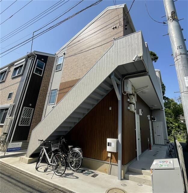 アベニール 201号室 外観