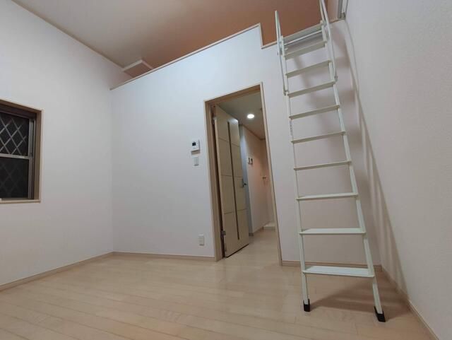 メゾンエレンデール ベッドルーム