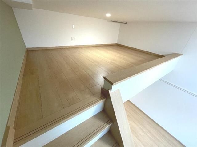 オレンジポピー ベッドルーム