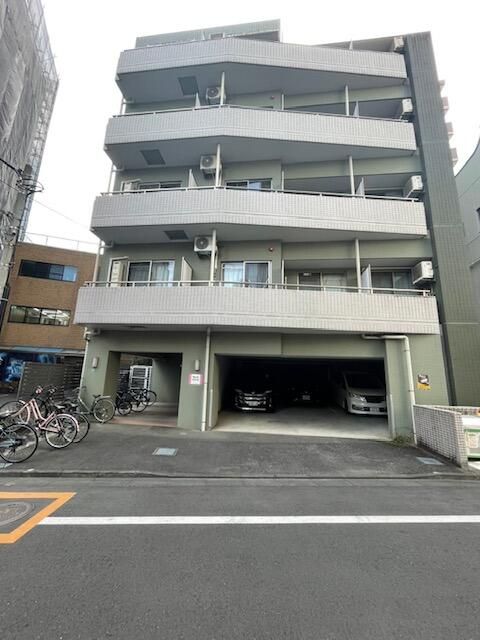 グリーンステイ 301号室 外観