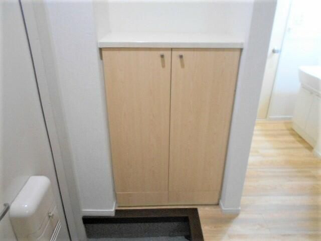 チェリーコート柚木 玄関