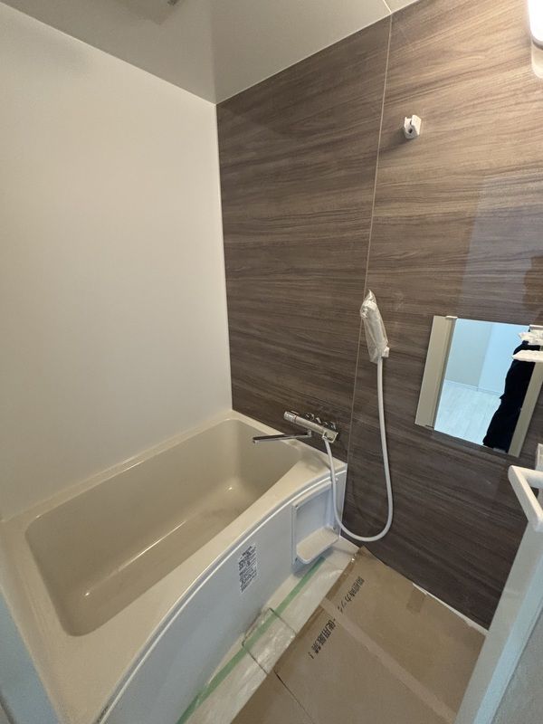 ペディメント・1 風呂画像