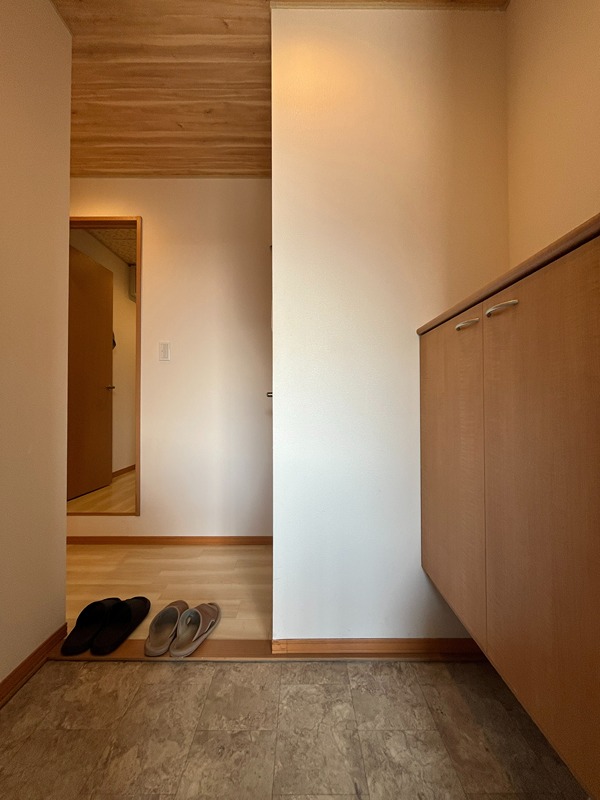 （東大沼4丁目）サンハイツ 玄関