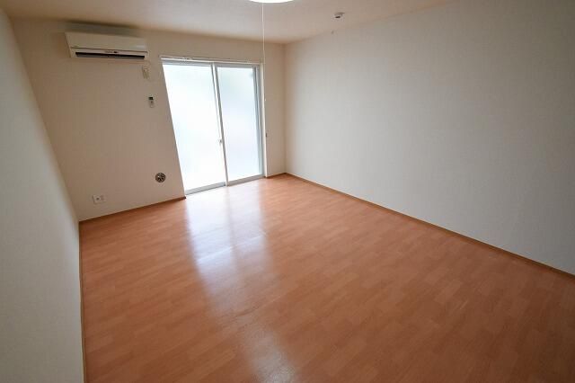 サンハイム西橋本 ベッドルーム