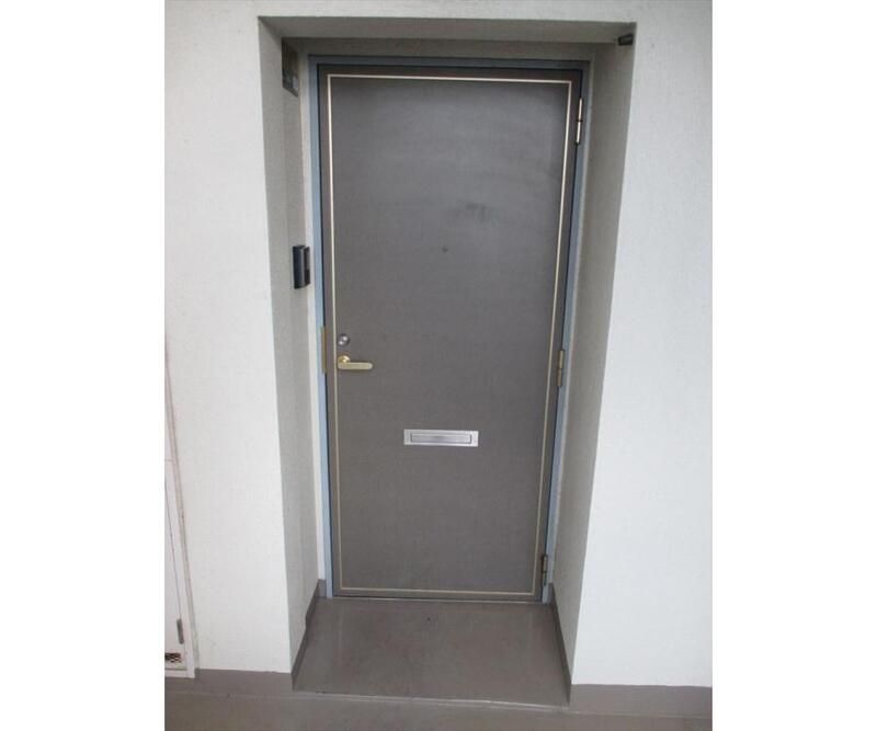 冨士山ビル 玄関