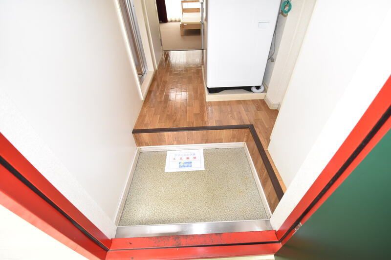 ホワイトピア 玄関