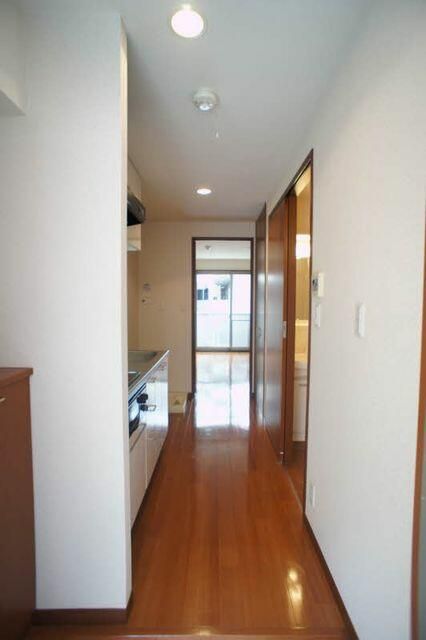 ラ・センティア 玄関