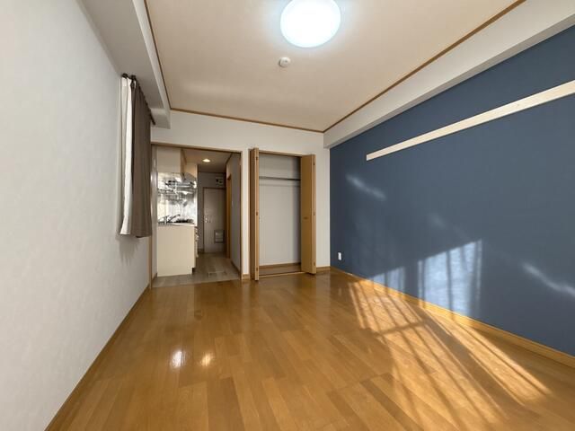 オヤマハイネス ベッドルーム