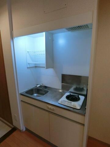 ドエル・ミョウセイ キッチン