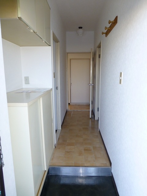 ハイラーク矢部 玄関