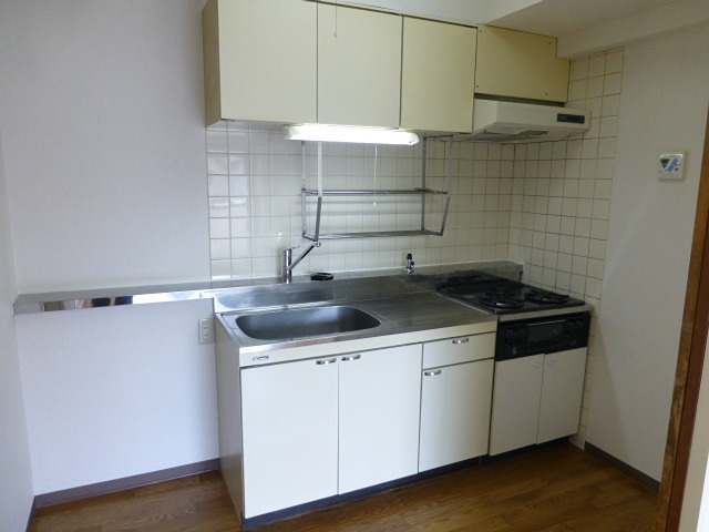 ハイラーク矢部 キッチン