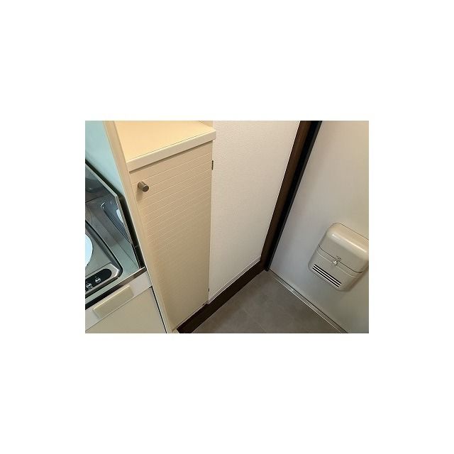 メゾンゼルコーワ 玄関