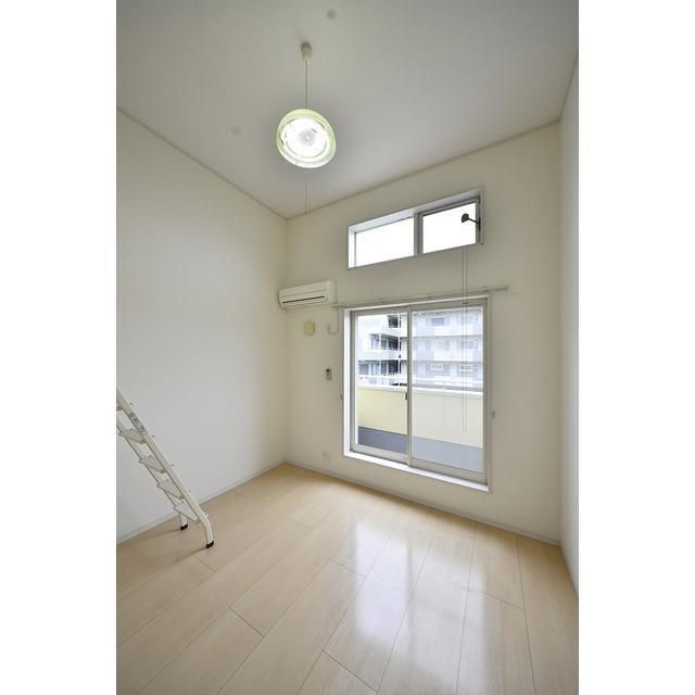 プラウランド京王堀之内 ベッドルーム