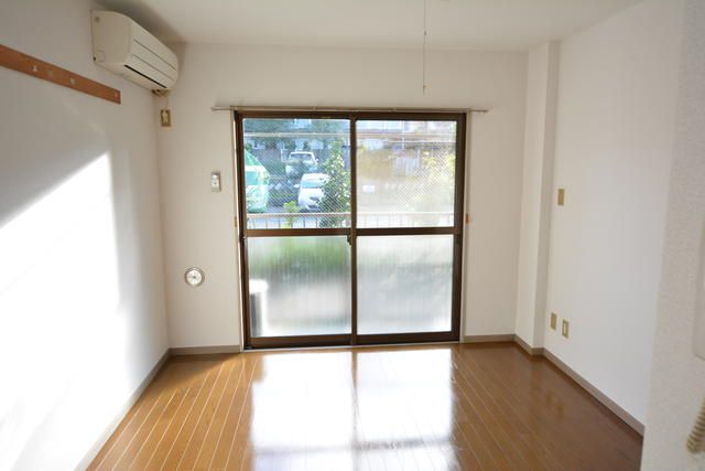 サンハイツ ベッドルーム