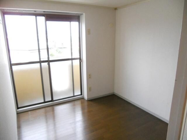 シャトルＺ ベッドルーム