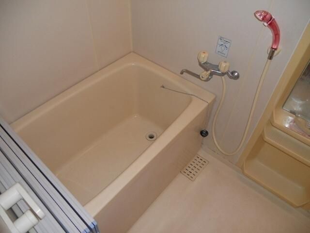 シャトルＺ 風呂画像