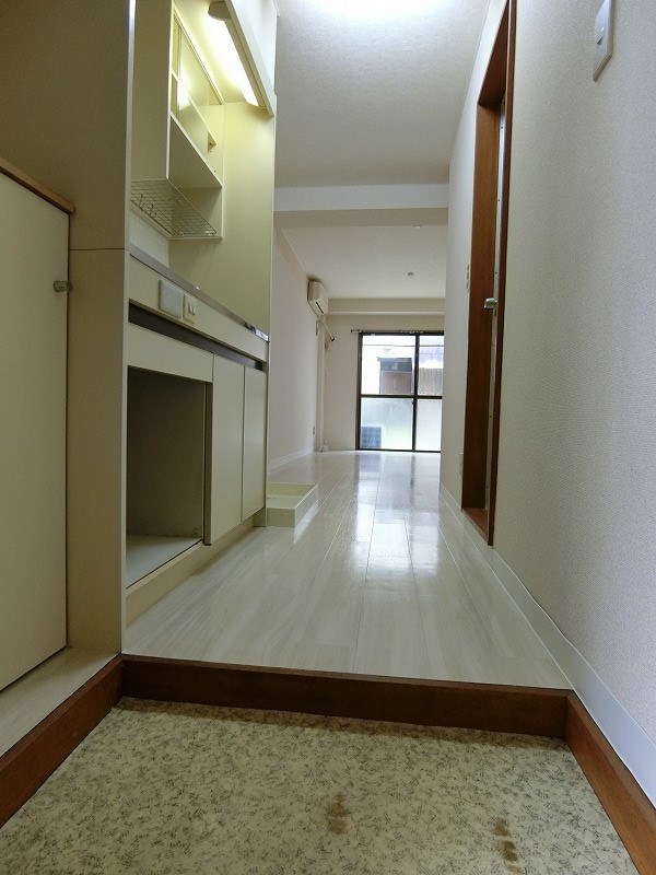 シャトー橋本 玄関