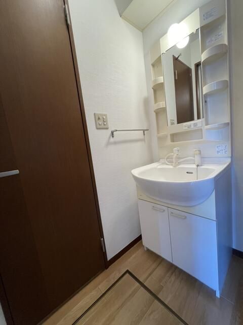 アクシス その他3