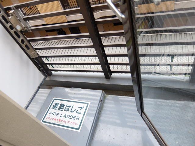 サンドルフ多摩 ベランダ