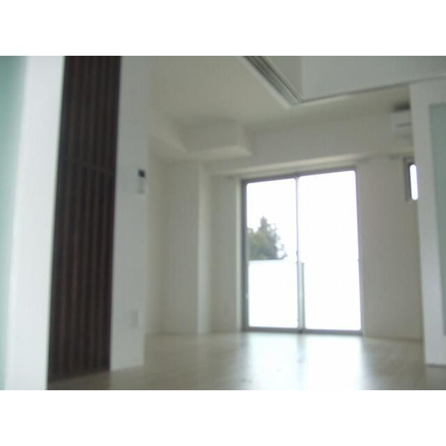 エリーゼ ベッドルーム