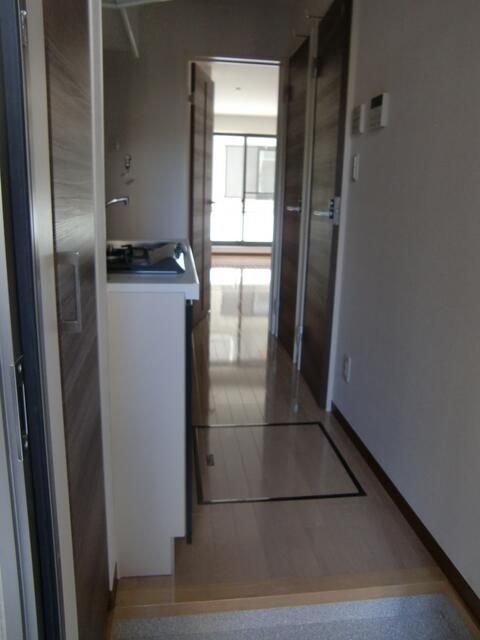 グレイスネスト 玄関