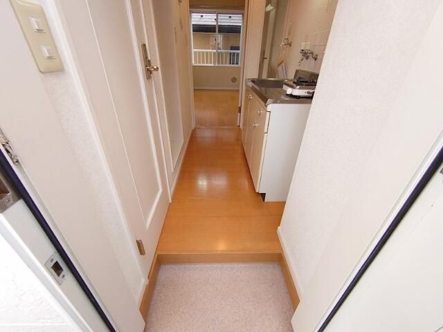 ロッシェル南橋本第２－１号棟 玄関
