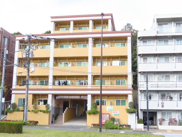 フェンテ多摩 201号室 外観