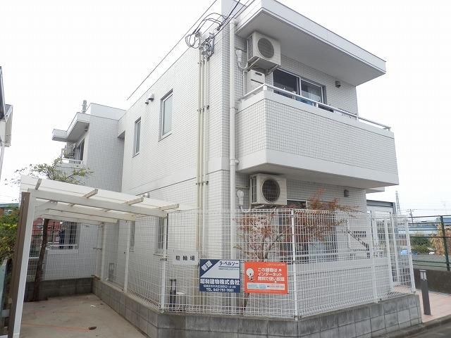 Ｌａ　Ｂｅｒｃｅａｕ　 102号室 外観