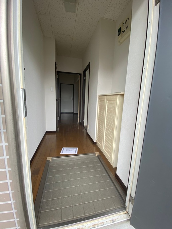 プレミール千代田 玄関