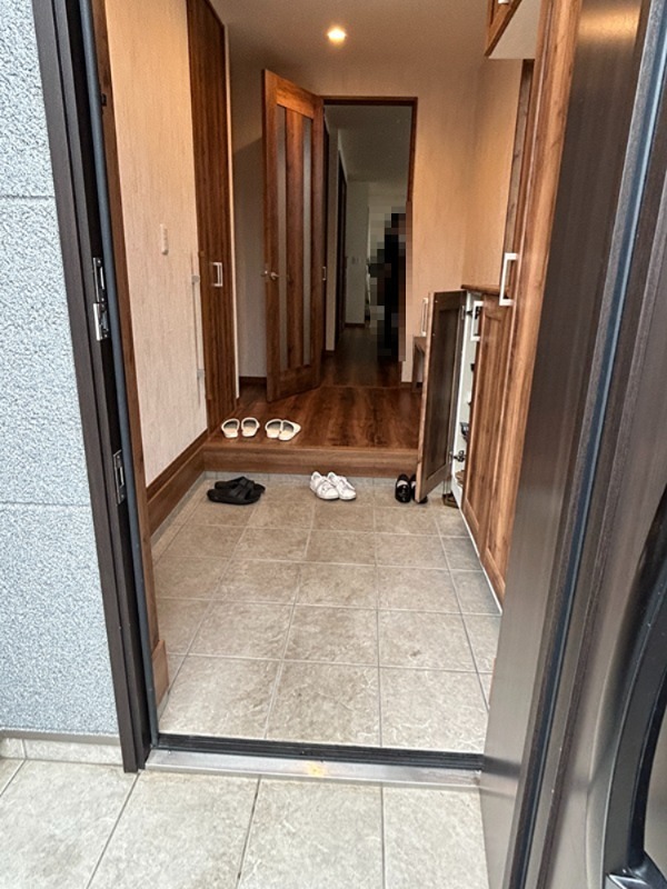 原宿南2丁目戸建 玄関