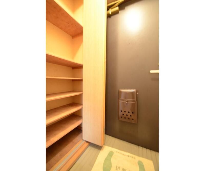 エントピアハウス 玄関