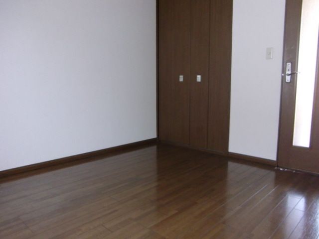 ハウジングヴィレッジ横山 ベッドルーム