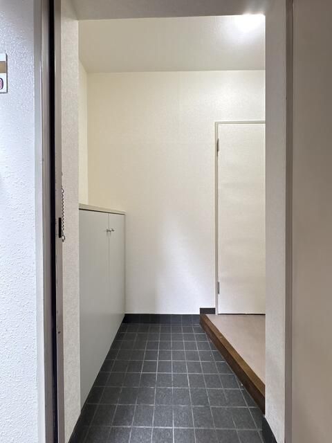 コモハウスⅠ 玄関