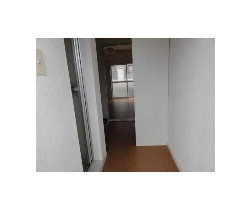 リセーレ金山 玄関