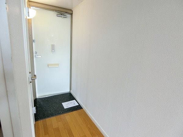コンフォール淵野辺  玄関