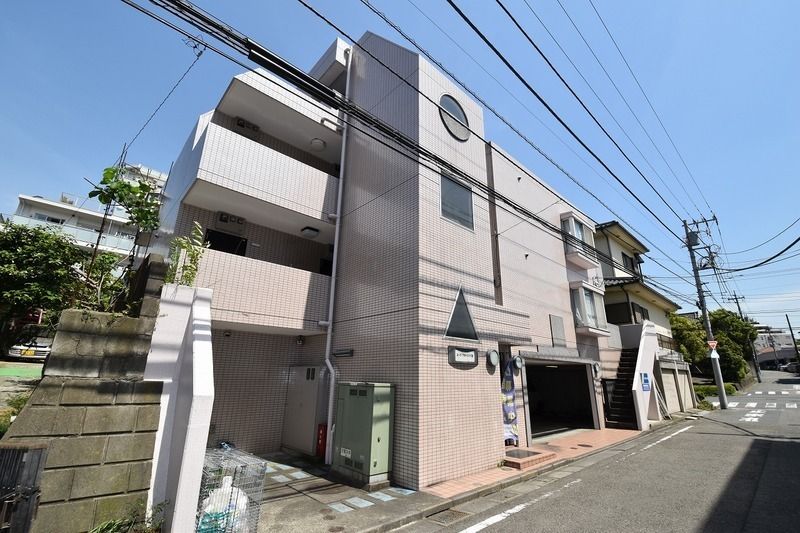 エーリフローレンスB 106号室 外観