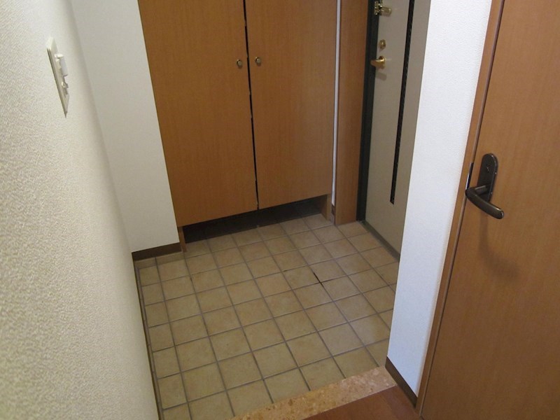 ベイヒルズ鶴見豊岡 玄関