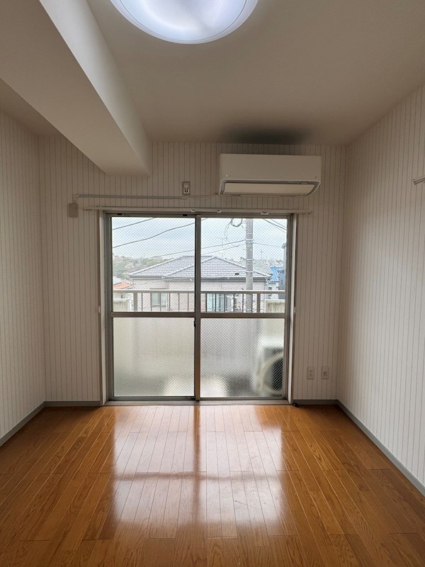 ワコー東寺尾マンション ベッドルーム