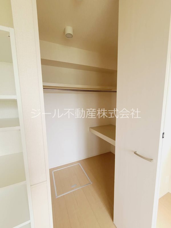 アンドミーワ 収納