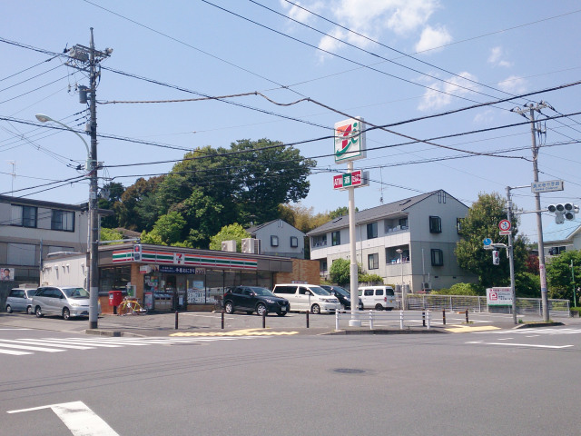 エノ・エリタージュ コンビニ