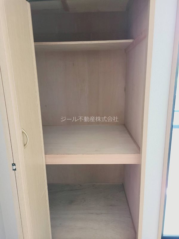 モーリスビル 収納