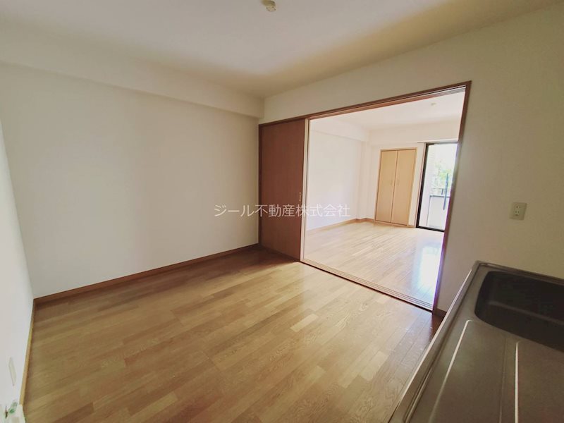 モーリスビル ベッドルーム