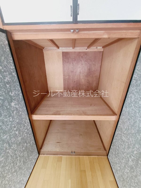 グリーンハイム荻野 収納