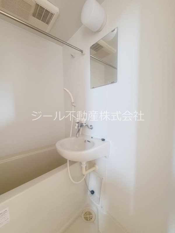 ヴィラメゾン鶴川 洗面所