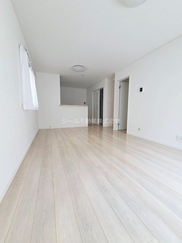 鶴川４丁目戸建て リビング