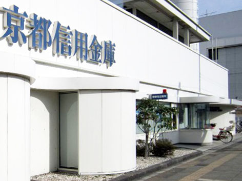 アドバンス京都デタンデュ 銀行