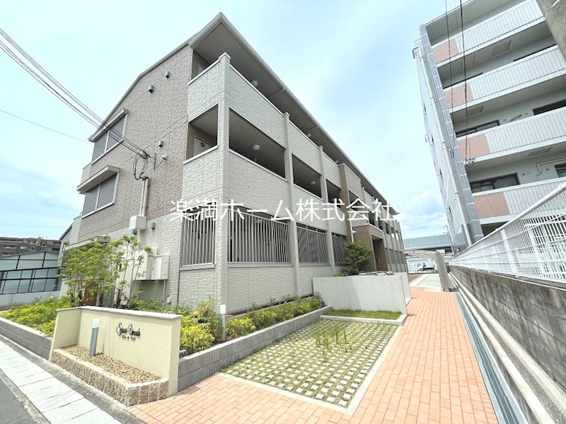 セジュールUMEDA 外観