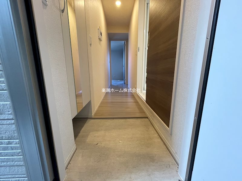 ラ　ネージュ 玄関