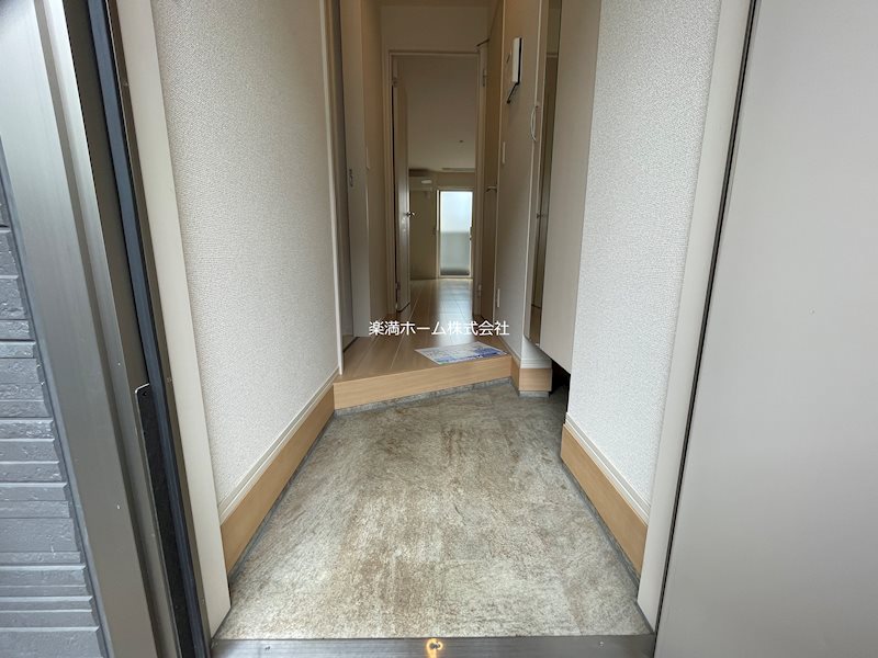 サンシャインガーデン嵯峨嵐山B棟 玄関